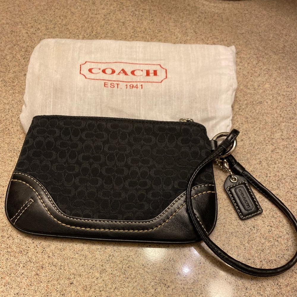 Coach Wristlet corner zip